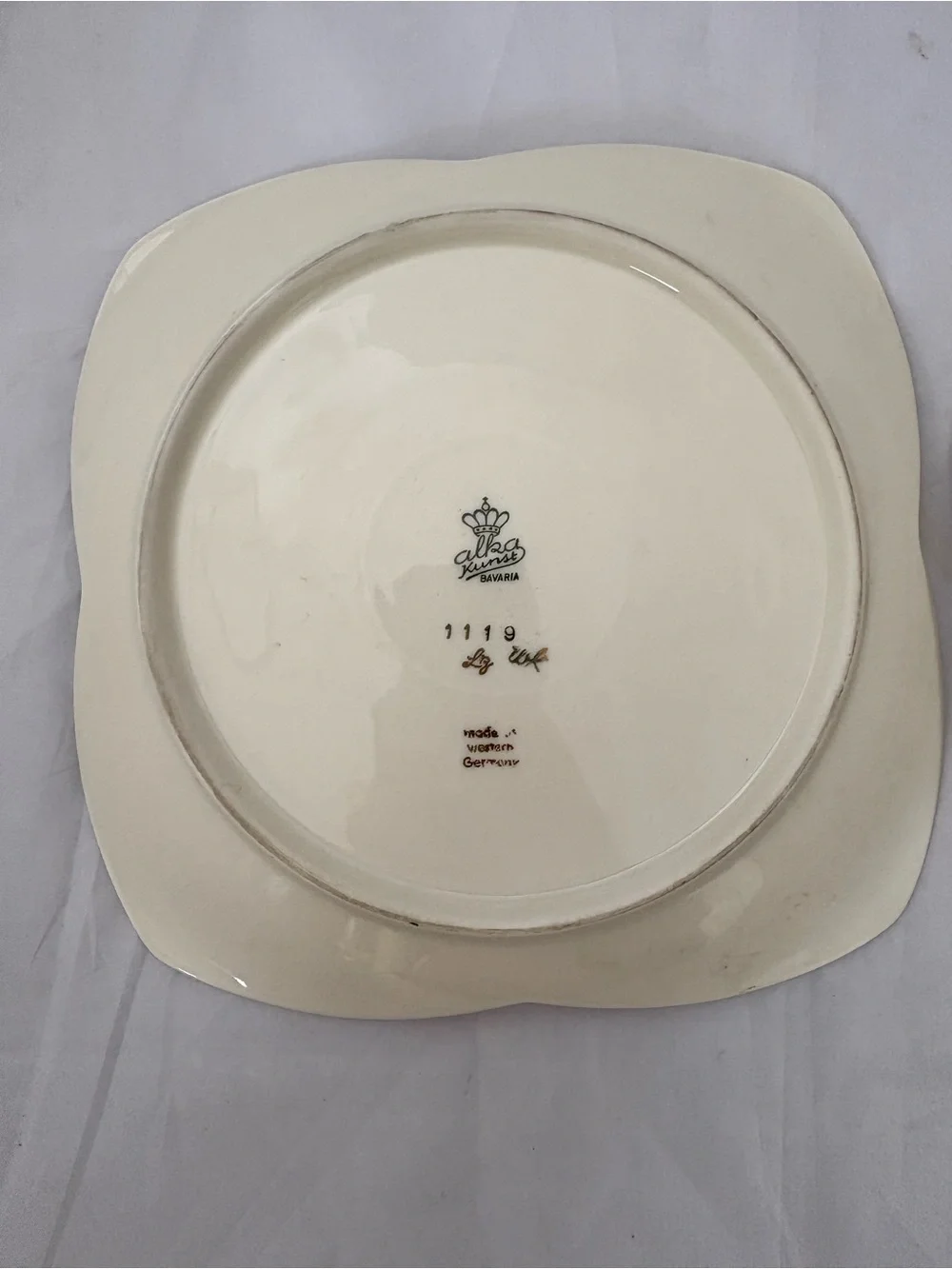 Vintage Alka Kunst Bavaria Porcelain Plate Set